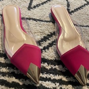 Pointed toe flats